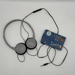 Magnavox Portable AM FM Stereo Radio Works Blue Denim Print Vintage Headphones